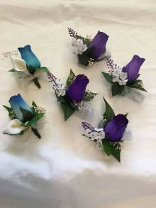 corsages and boutineers
